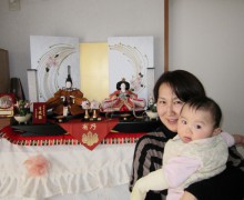 両方のおじいちゃんおばあちゃんと写真をとりました